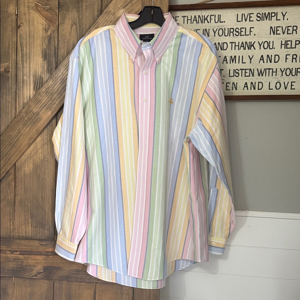 NWOT Men’s Brooks Brothers 346 Button Down Shirt in Pastel stripes Size X-Large
